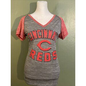 Cincinnati Reds Shirt Womens Small Red V Neck Logo MLB Baseball